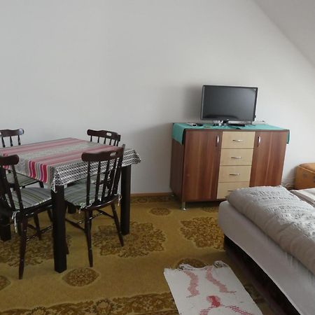 Halasi Szallashely Apartment Hajduszoboszlo Bagian luar foto